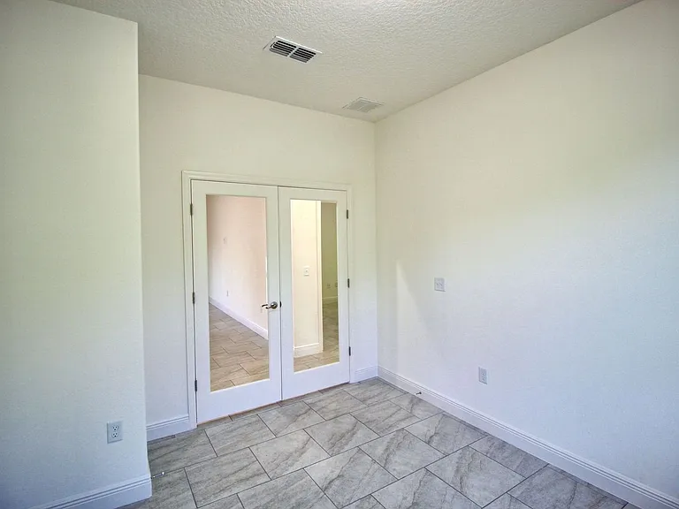 5054 Marina Dr — Photo 12