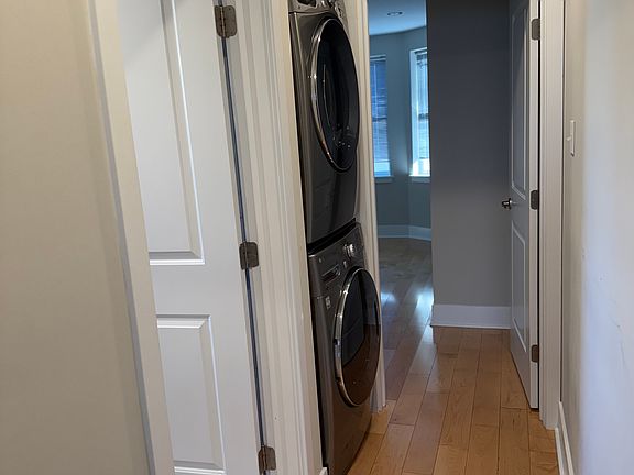 5th image of 954 Cantrell St Floor 2