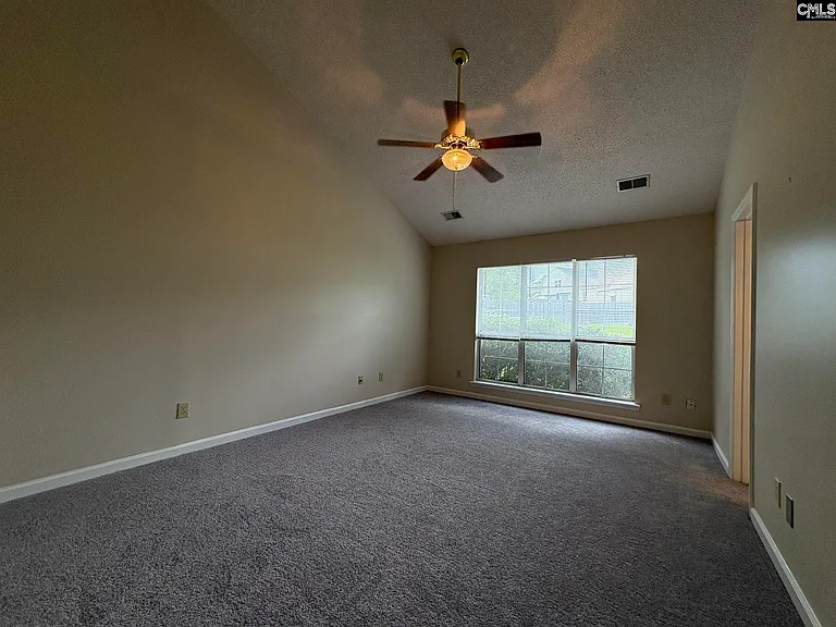 112 Green Rose Rd — Photo 23