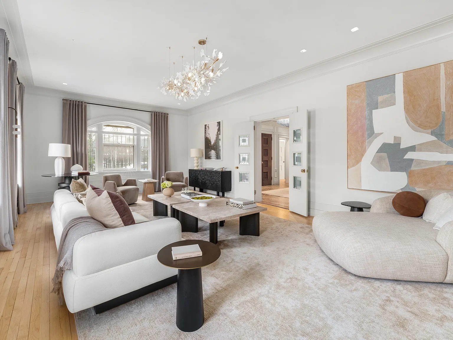 337 Riverside Drive — Photo 4