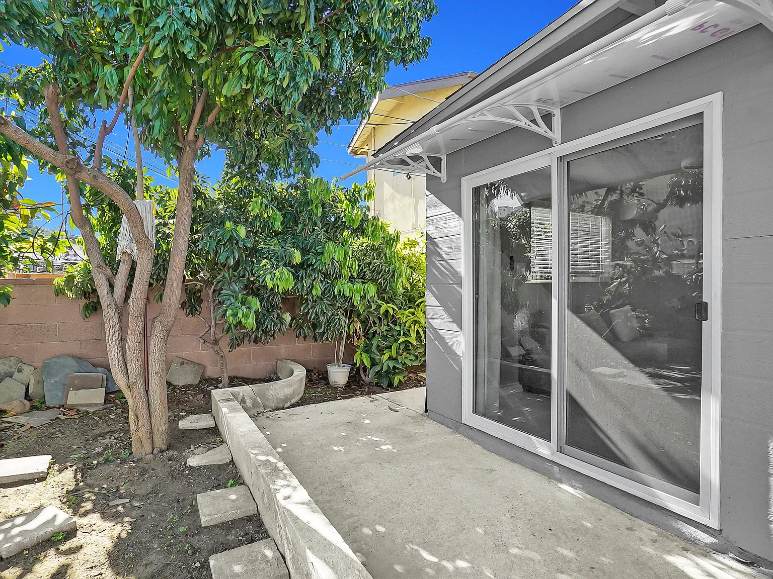 2 bed, $4,500 — Photo 2