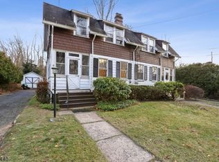 32 Buttonwood Rd, Essex Fells, NJ 07021