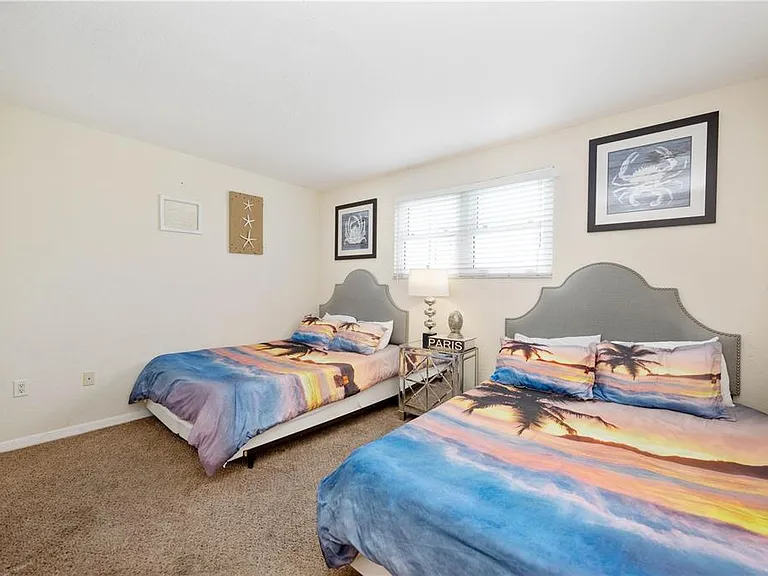 445 Hamden Dr #302 — Photo 4