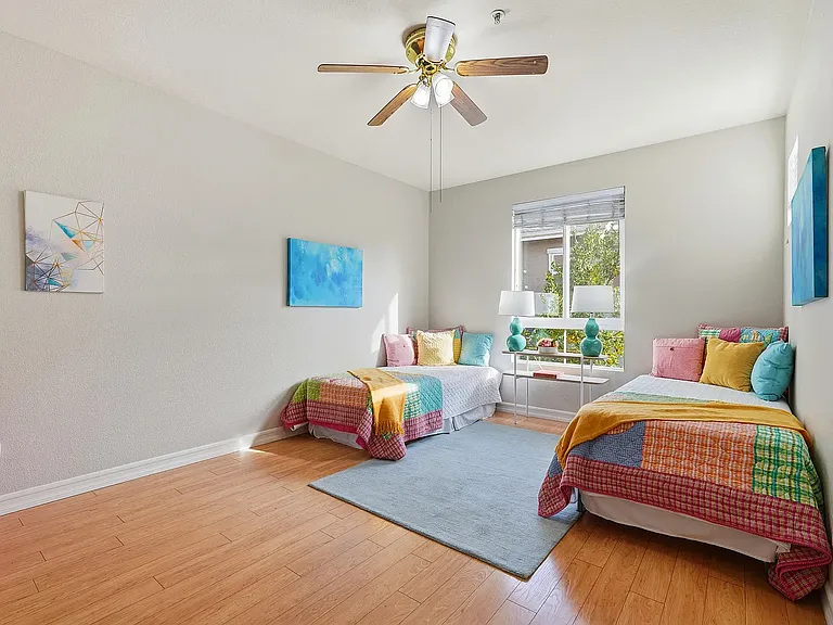 599 Marble Arch Ave — Photo 16