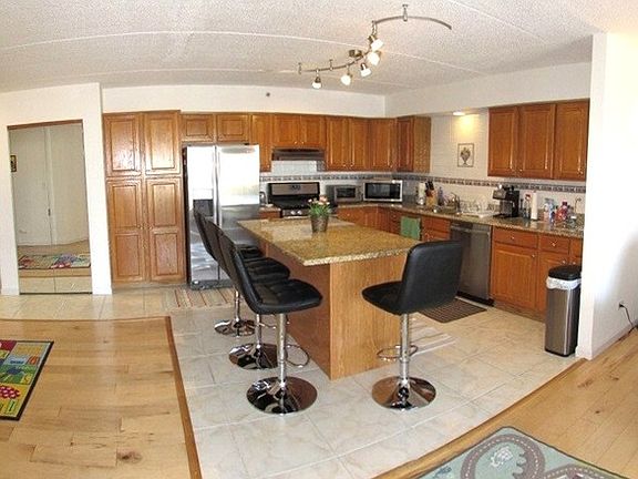3rd image of 4700 N Harlem Ave