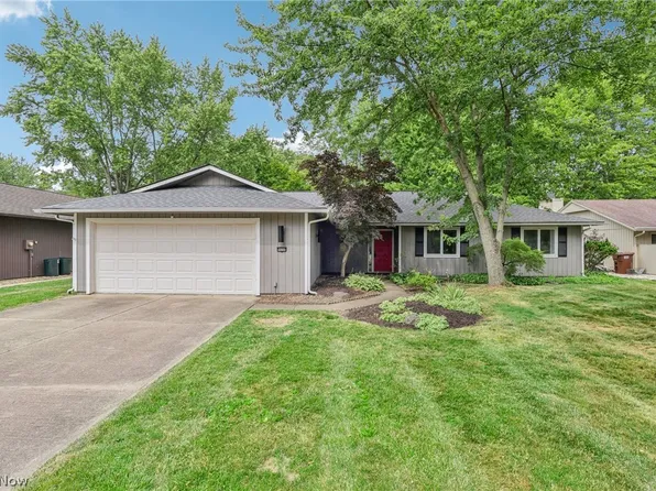 9690 Brookstone Way, Strongsville, OH 44149