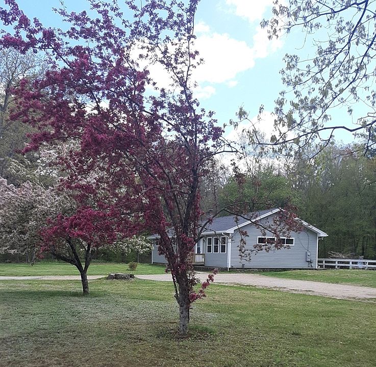 1st image of 76 Hall Rd