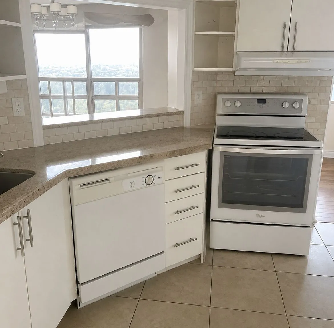 2 bed, $2,800 — Photo 4