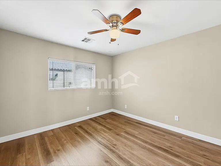 29 Belden Ave — Photo 15