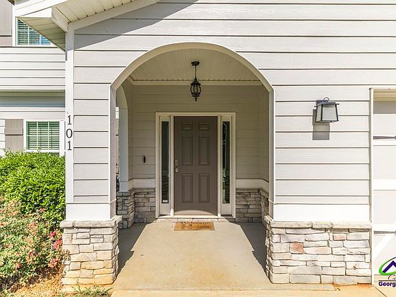 4th image of 101 Waxmyrtle Way