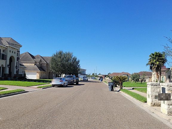 4th image of 5612 Premiere Ln