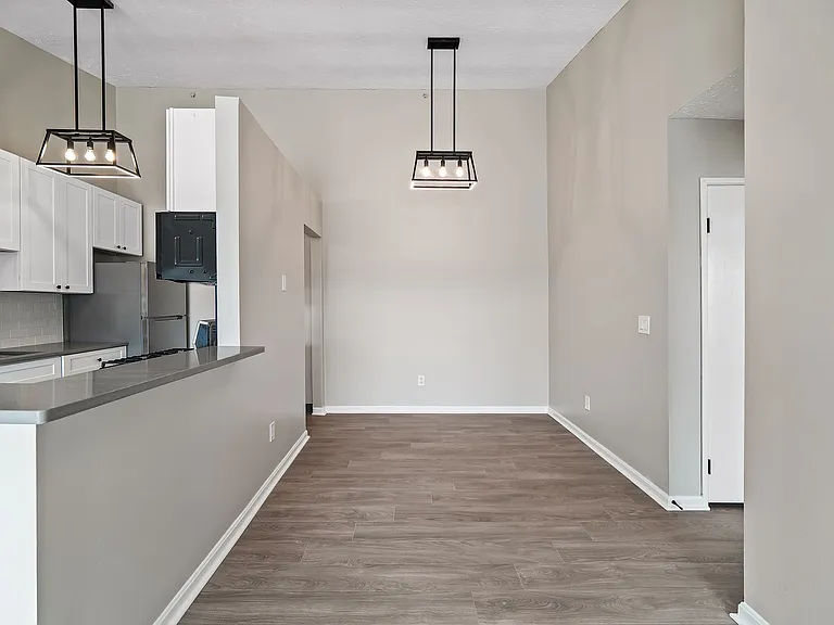 Cherry Tree Village Apartments — Photo 173