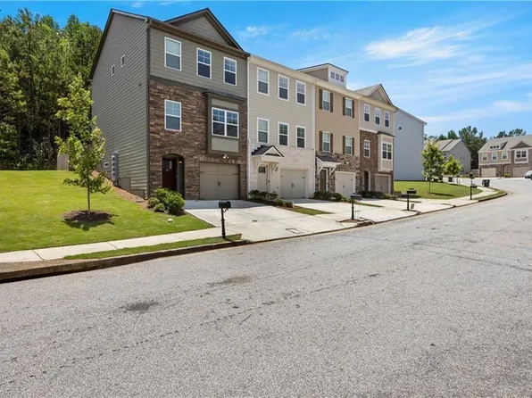 945 Belfry Ter, Fairburn, GA 30213