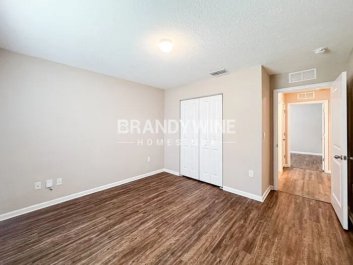 11269 Revolutionary Way — Photo 16