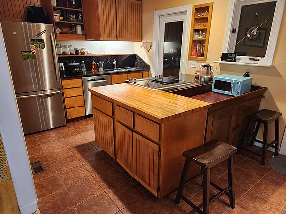 5th image of 141 Stateside Dr