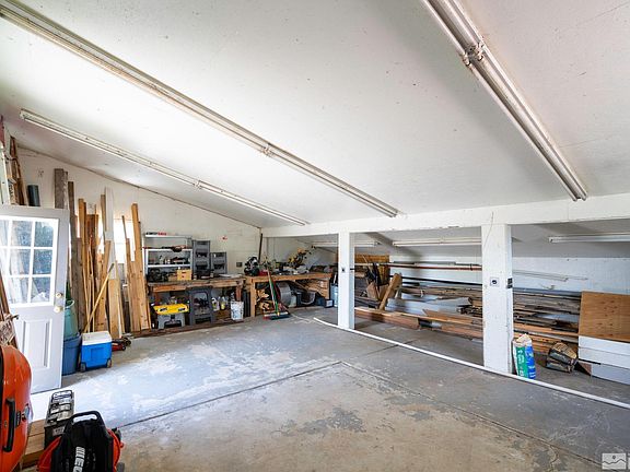 3rd image of 531 Centerville Ln