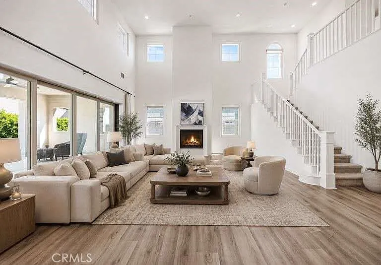 5427 Heritage Oak Dr — Photo 2