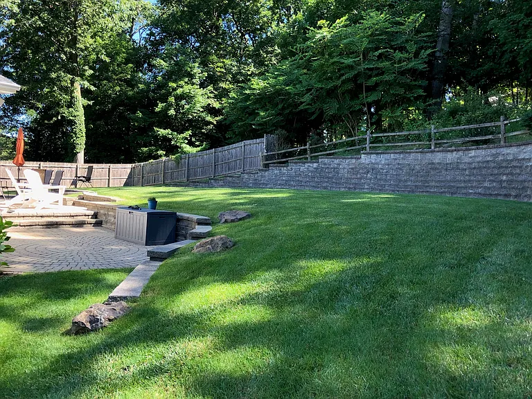 40 Rumson Rd — Photo 30