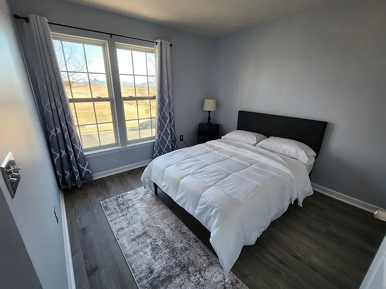 2068 Lockwood Dr — Photo 12