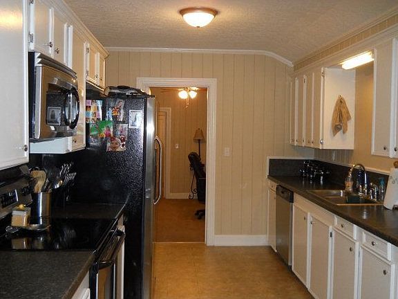 2nd image of 1210 Southwood Dr