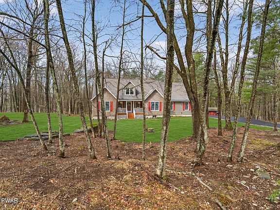 3rd image of 139 Ozark Rd