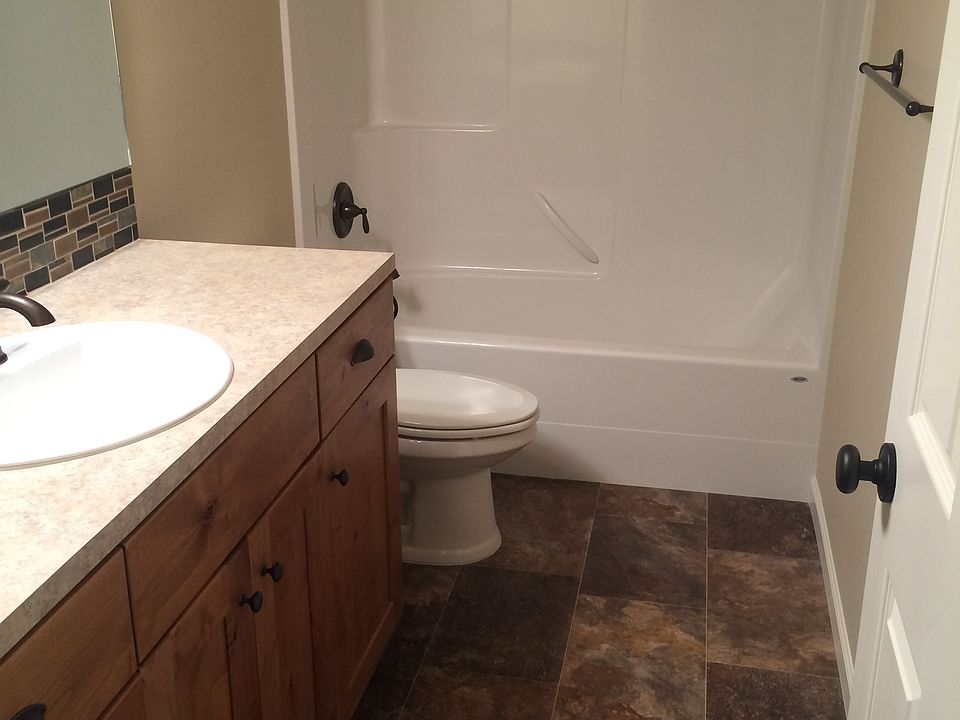 2nd image of 3099 NE Wells Acres Rd