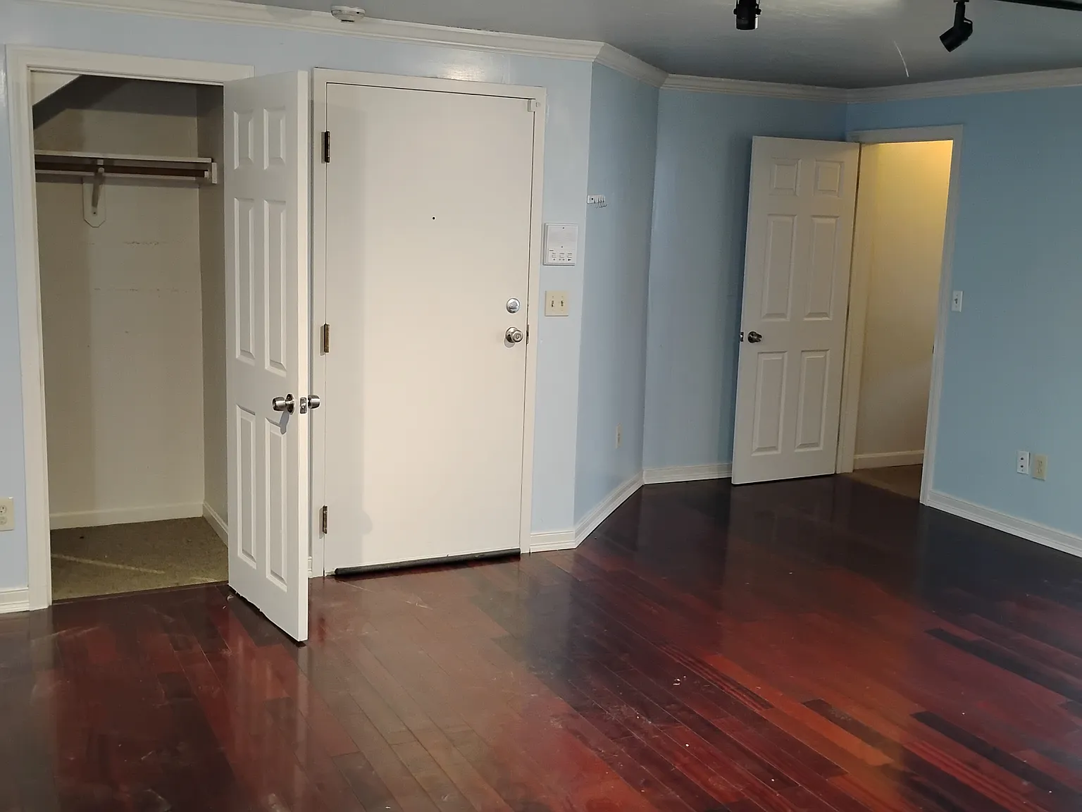 11 Hulbert Rd — Photo 1