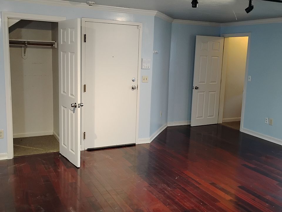 1st image of 11 Hulbert Rd