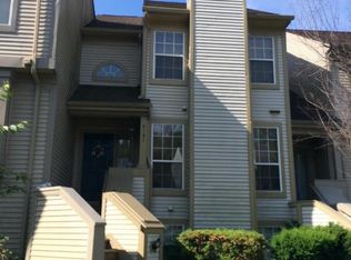 6181 Stonepath Cir, Centreville, VA 20120