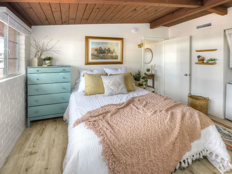 Las Villas Apartments — Photo 41