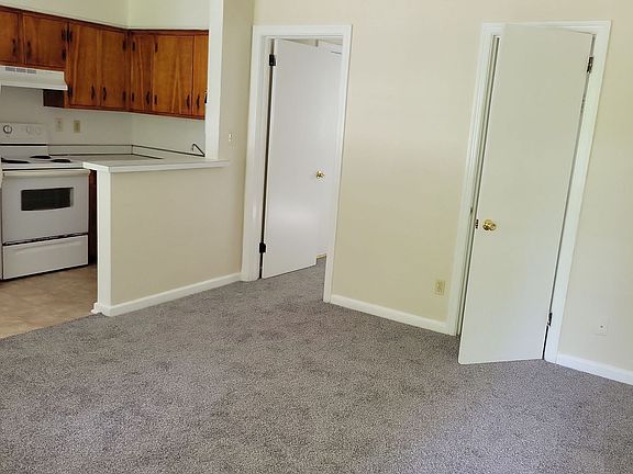 4th image of 1701 Kingston Ave #2