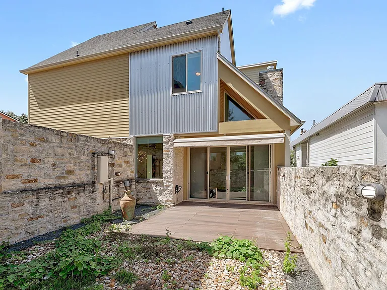 1601 Houston St #3 — Photo 30