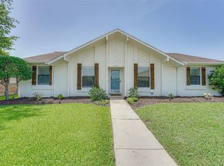2233 Spring Leaf Dr, Carrollton, TX 75006