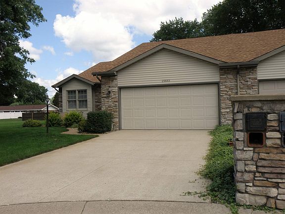 2nd image of 25645 Arbutus Ct