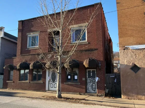 224 W 7th Ave, Tarentum, PA 15084