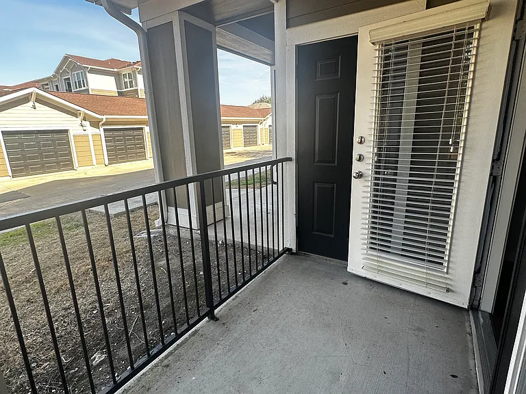 Medical Pkwy — Photo 10