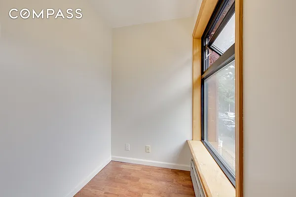 Rented by Compass | media 10