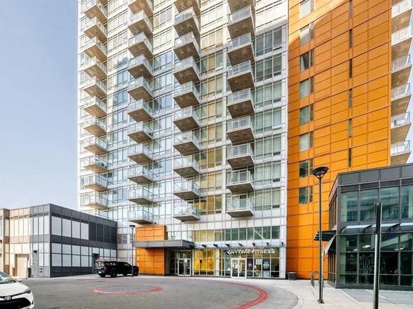 3830 SE Brentwood Rd NW #1403, Calgary, AB T2L 2J9