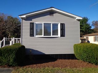 42 Snowgoose Ln, Plymouth, MA 02360