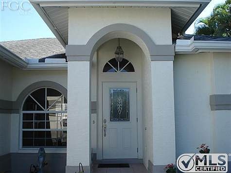 The etched glass door just adds an elegant touch.