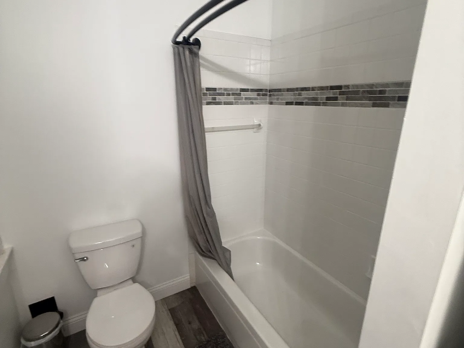 3 bed, 1746 sqft, $2,000 — Photo 2