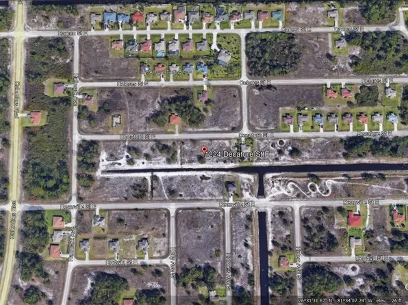 1224 Decature St E, Lehigh Acres, FL 33974