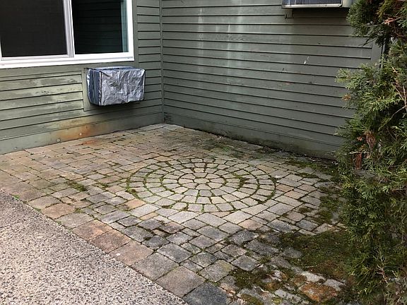 4th image of 28 Sundance Dr