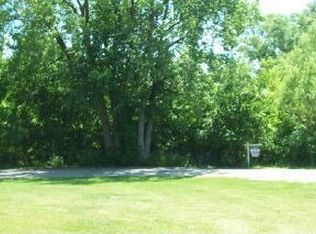 1550 Dale Dr, Elgin, IL 60120