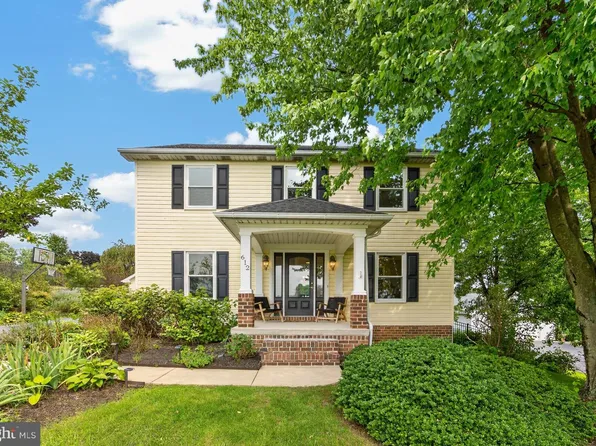 612 Nissley Dr, Middletown, PA 17057