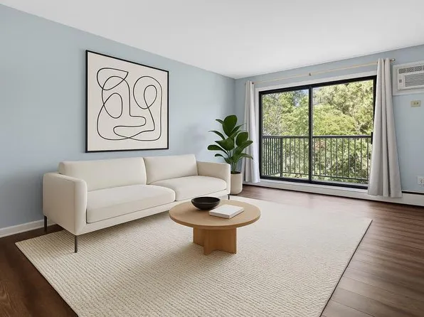 7340 York Ave S APT 210, Minneapolis, MN 55435