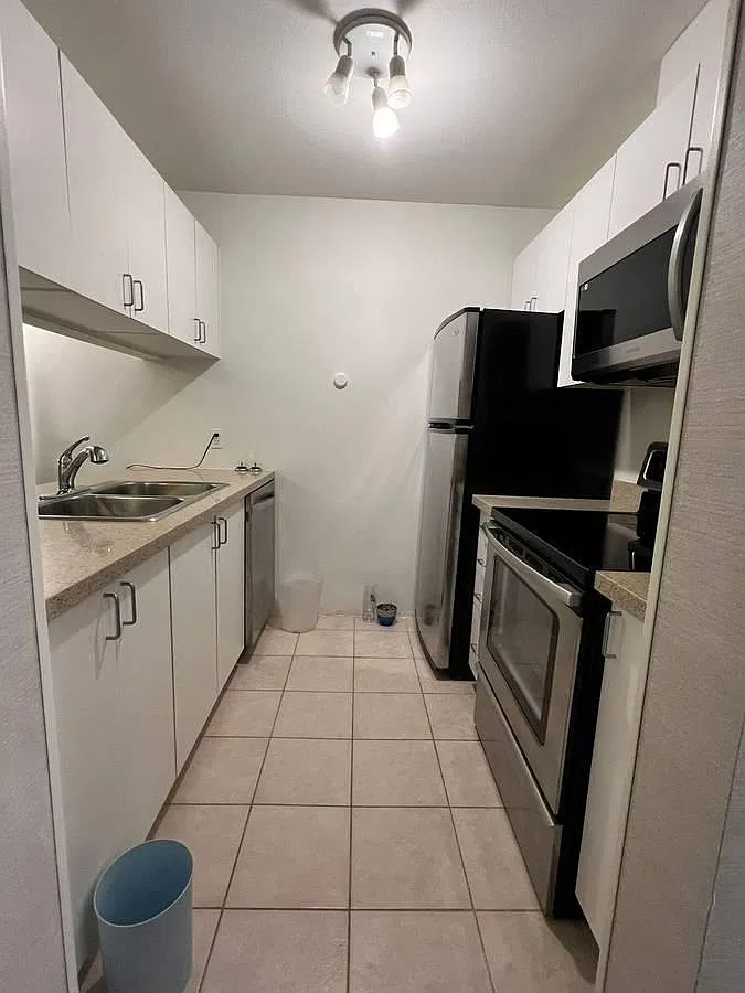 438 Seymour St — Photo 1