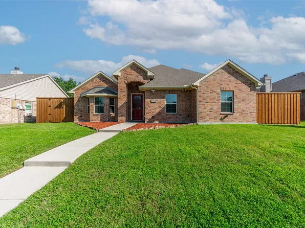 8714 Davis St, Rowlett, TX 75088