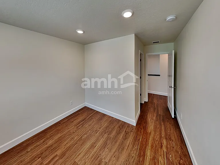 2983 Sout Village Drive — Photo 15