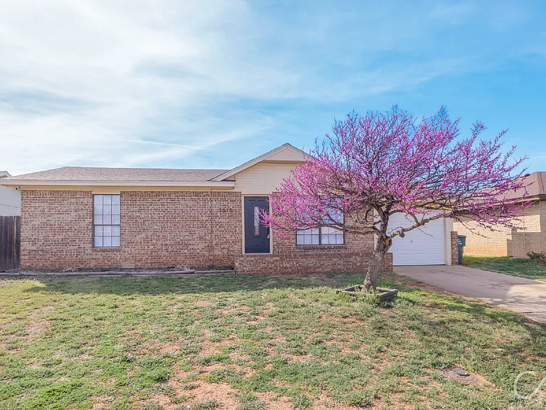 3610 Purdue Ln — Photo 1